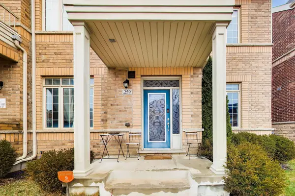 259 Barons ST, Vaughan, ON L4H 3Z3