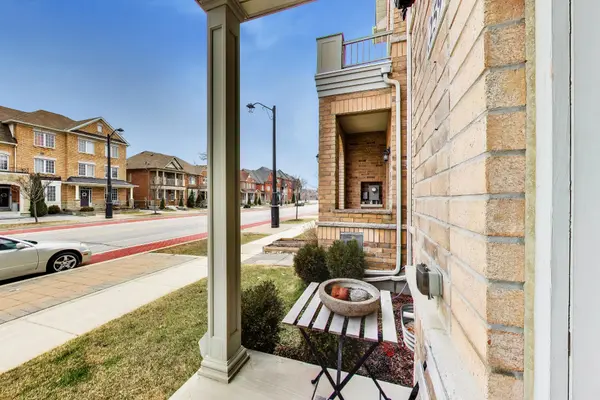 259 Barons ST, Vaughan, ON L4H 3Z3