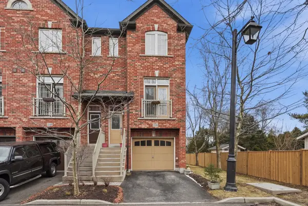 2358 Treversh Common, Burlington, ON L7R 0C8