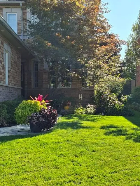 75 Royal Valley DR S, Caledon, ON L7C 1A2