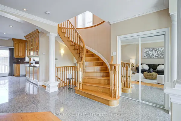 1006 Briar Hill AVE, Toronto W04, ON M6B 1M3