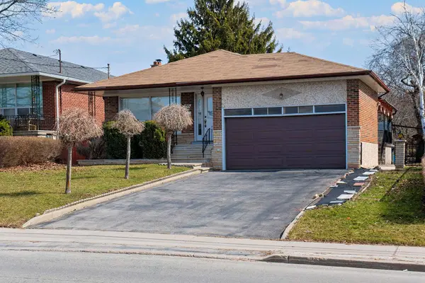 255 Culford RD, Toronto W04, ON M6L 2V1