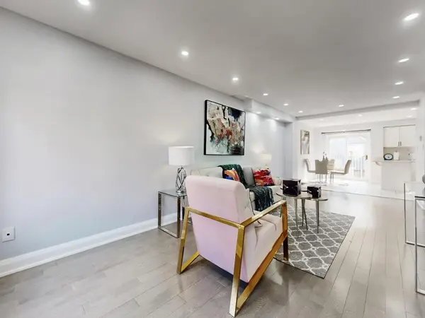 1480 Britannia RD W #42, Mississauga, ON L5V 2K4