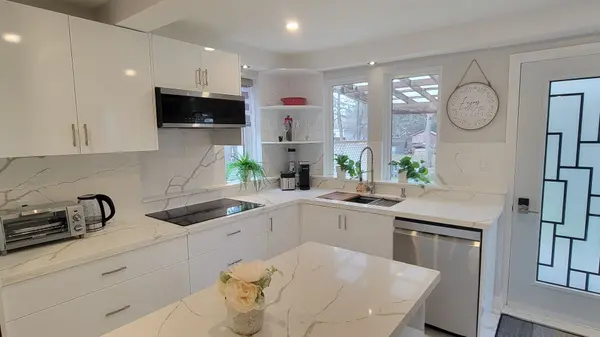 1087 Albertson CRES #Main Floor, Mississauga, ON L5H 3C6