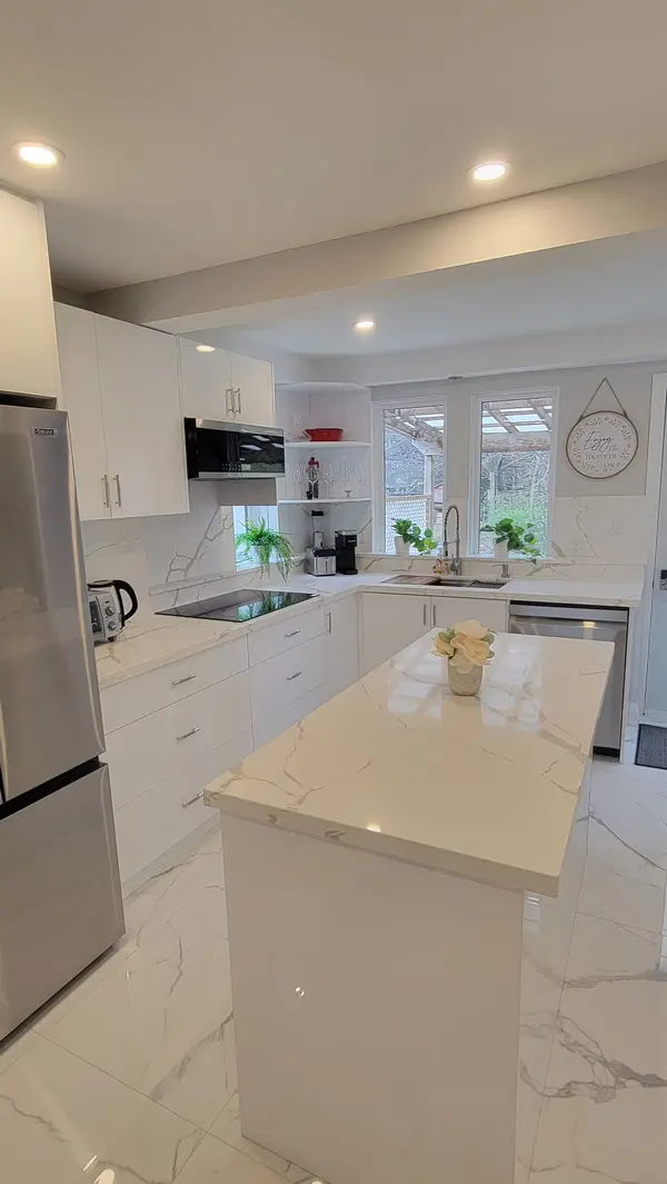 1087 Albertson CRES #Main Floor, Mississauga, ON L5H 3C6