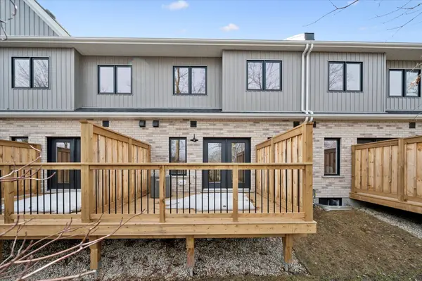 30 Fieldstone LN, Centre Wellington, ON N0B 1S0