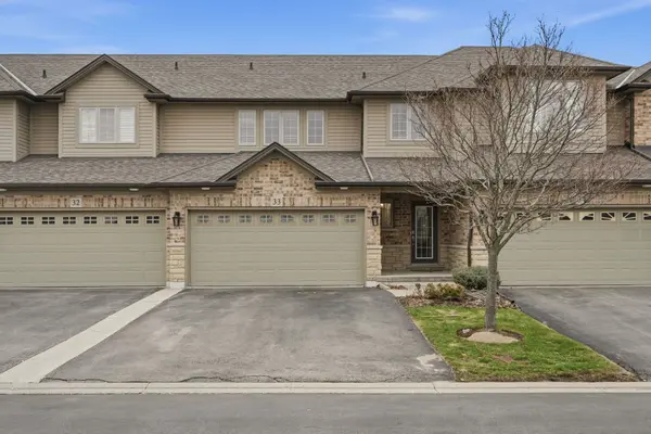 441 Stonehenge DR #33, Hamilton, ON L9K 0B1