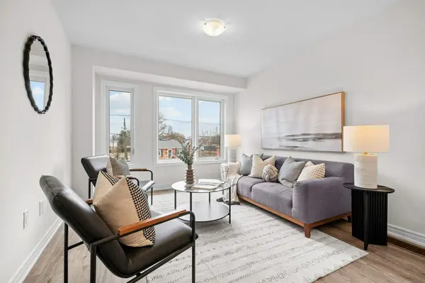 15B Bingham RD, Hamilton, ON L8H 0B5