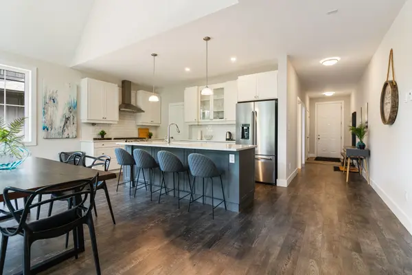 158 Courtland ST, Blue Mountains, ON L9Y 4E2