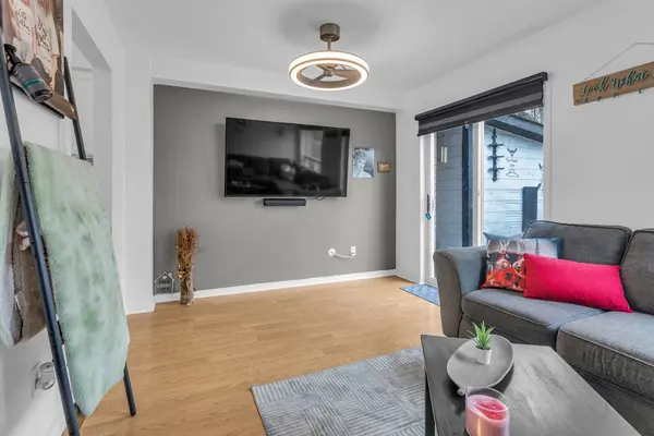 23 Tulip DR, Tillsonburg, ON N4G 5S5