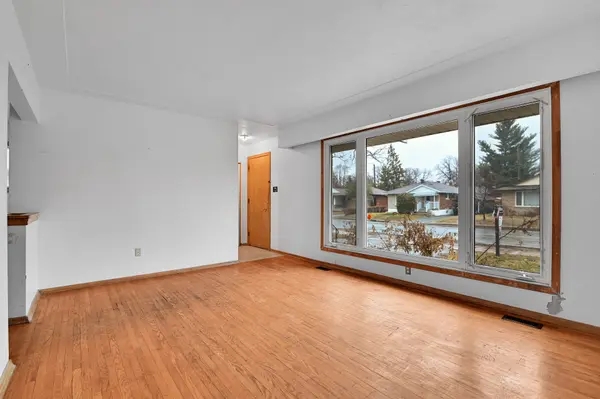 759 Pleasant Park RD, Elmvale Acres And Area, ON K1G 1Y5