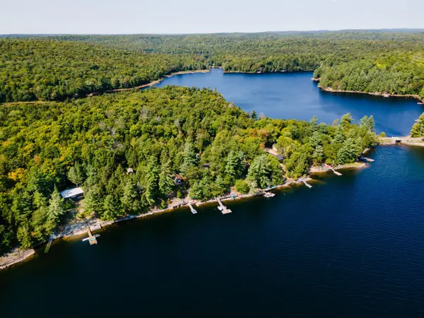 6415 Kennisis Lake RD, Dysart Et Al, ON K0M 1S0