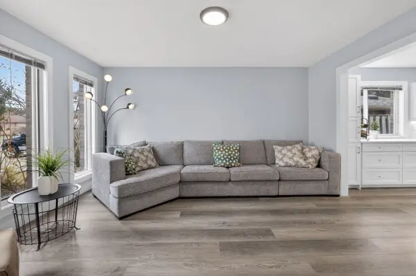 42 Freshmeadow WAY, Guelph, ON N1K 1R9