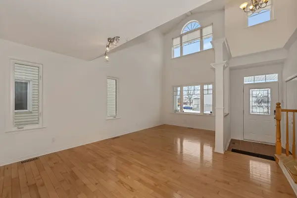 145 Arrowwood DR, Stittsville - Munster - Richmond, ON K2S 2G3