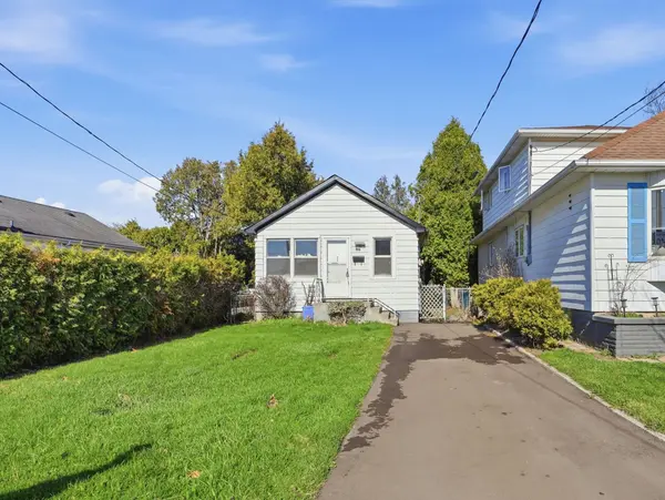 86 Adair AVE S, Hamilton, ON L8K 3S5