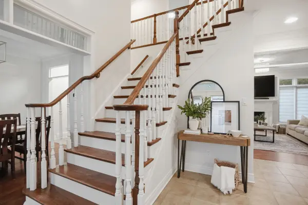 7222 Clayton WALK #5, London South, ON N6P 1W1