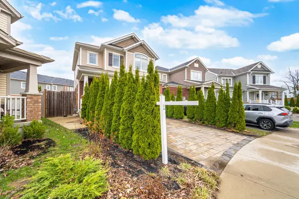 921 ORR CT, Kitchener, ON N2R 0J4