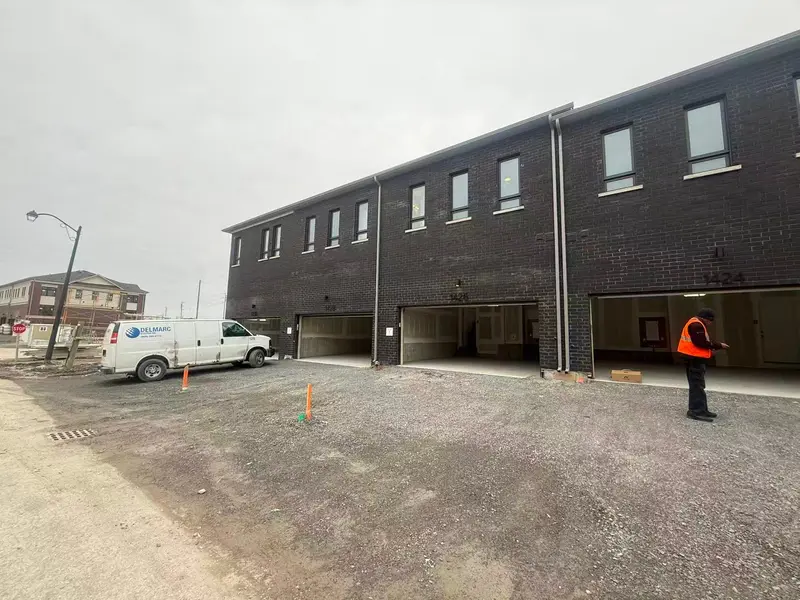 1426 19th AVE, Richmond Hill, ON L4E 1P3