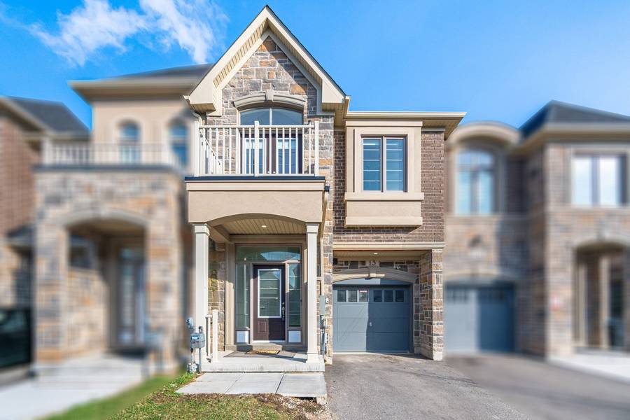 13 Dalbeattie DR N, Brampton, ON L6Y 6H7