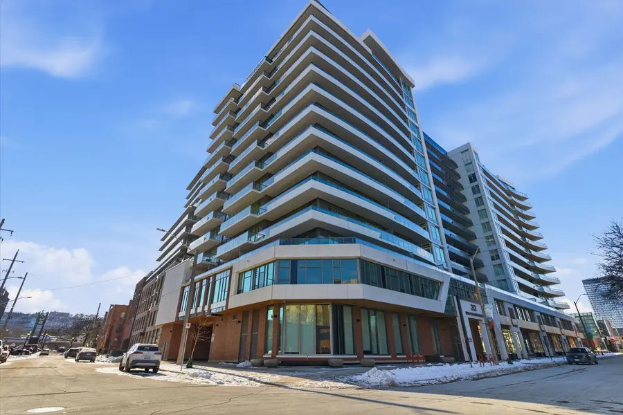 212 King William ST #914, Hamilton, ON L6R 3N9