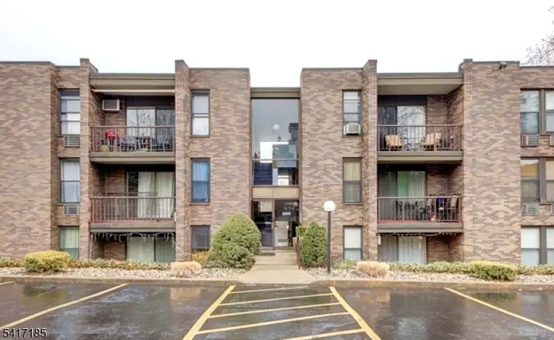 365 River Road #E, Nutley Twp., NJ 07110