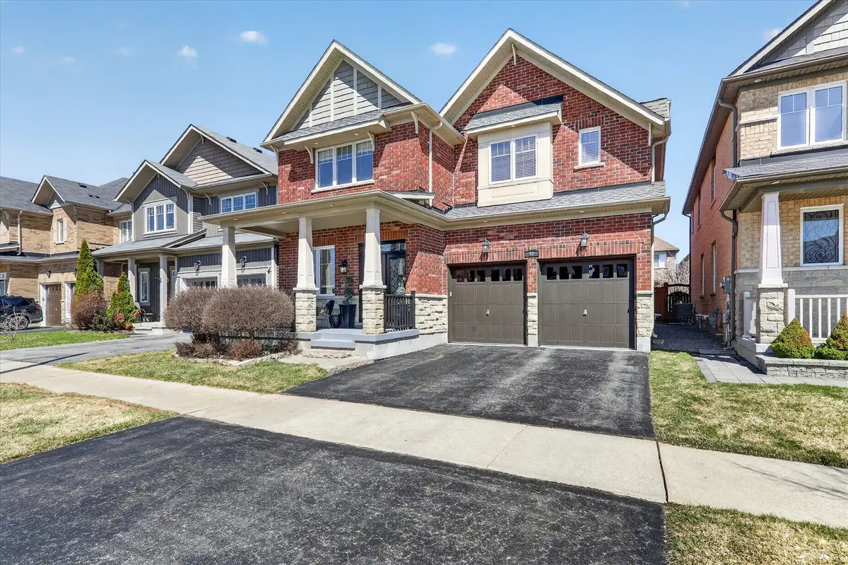 98 Britannia AVE E, Oshawa, ON L1L 0E8