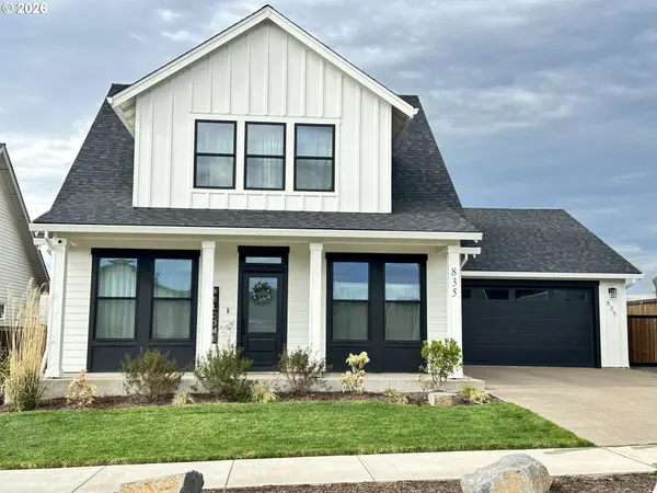 835 REAGAN ST, Mt Angel, OR 97362