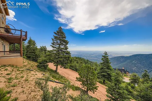 570 Upper Vista RD, Manitou Springs, CO 80829