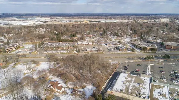 00 Berkshire, Bloomfield Charter Township, MI 48302