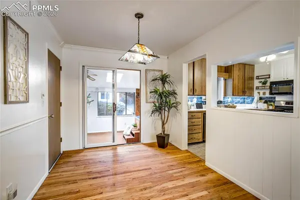 1610 Dixon DR, Colorado Springs, CO 80909