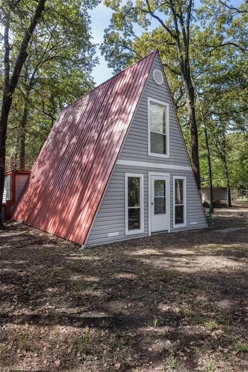 1921 Lone Eagle Drive, West Tawakoni, TX 75474