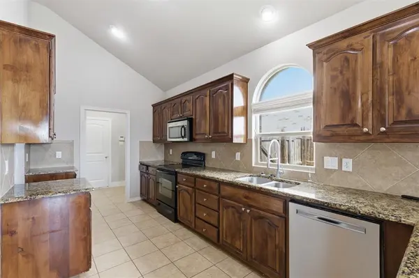 941 Jodie Drive, Weatherford, TX 76087