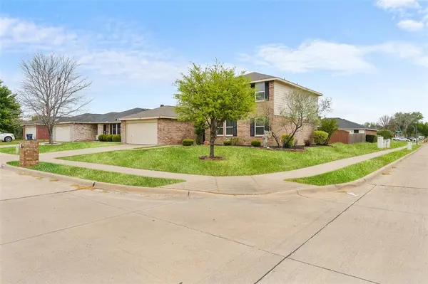 1300 Anna Lea Lane, Burleson, TX 76028