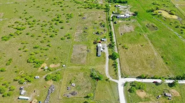 2647 NW County Road 1110, Corsicana, TX 75110