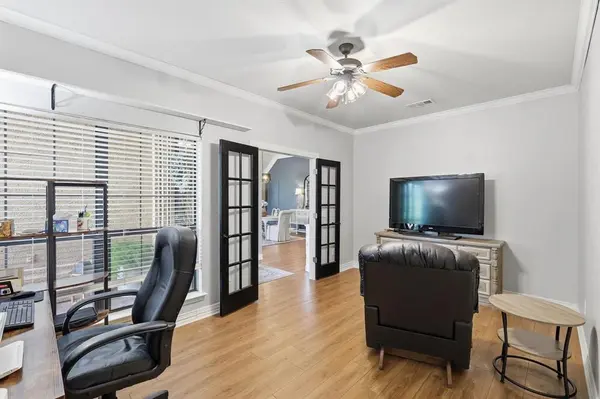 9801 Cypress Street, Denton, TX 76207