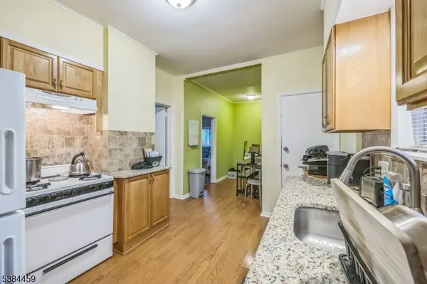 20 Maple Ave, Springfield Twp., NJ 07081