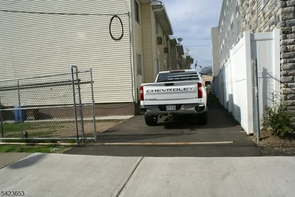 233 Straight St, Paterson City, NJ 07501