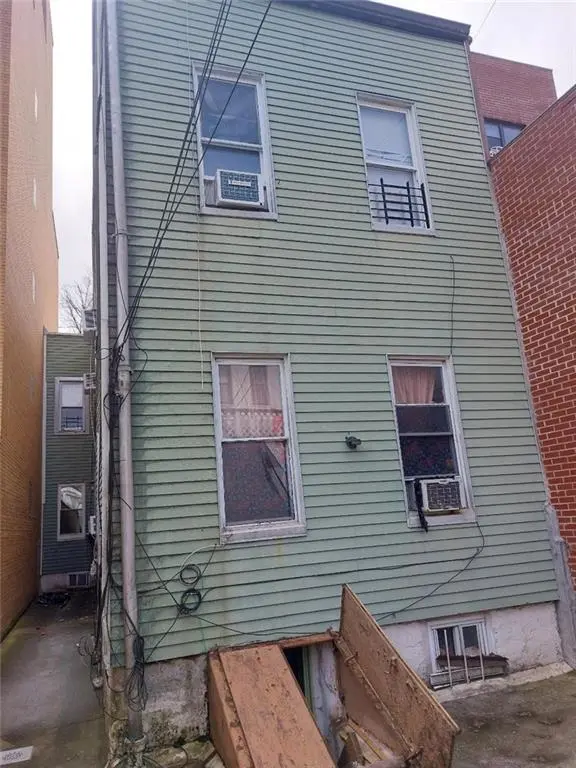 727 53rd ST, Brooklyn, NY 11220