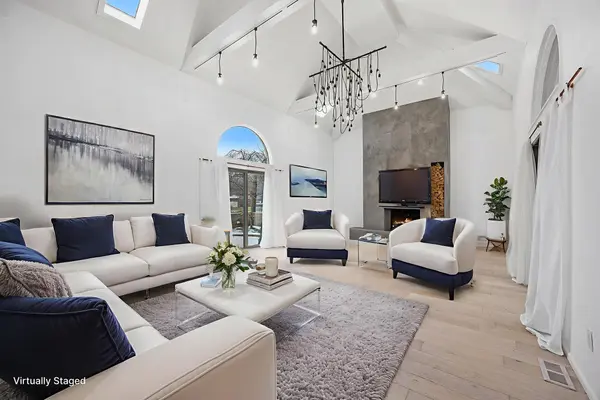 27110 Hickory ST, Harrison Twp, MI 48045