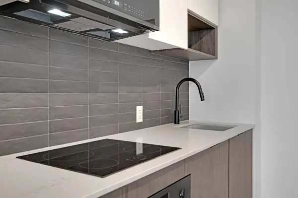 5 Defries ST #406, Toronto C08, ON M5A 3R4