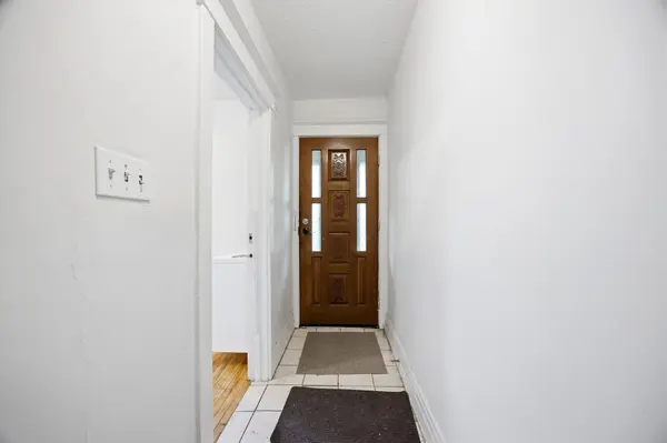 51 Perth AVE, Toronto C01, ON M6R 2C1