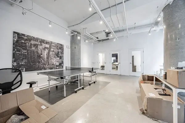 373 King ST W #3rd Floor, Toronto C01, ON M5V 2G5