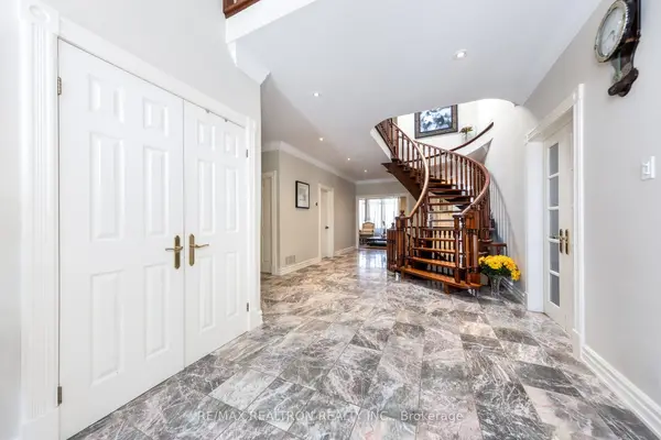 25 Clarkhill ST, Toronto C07, ON M2R 2G6