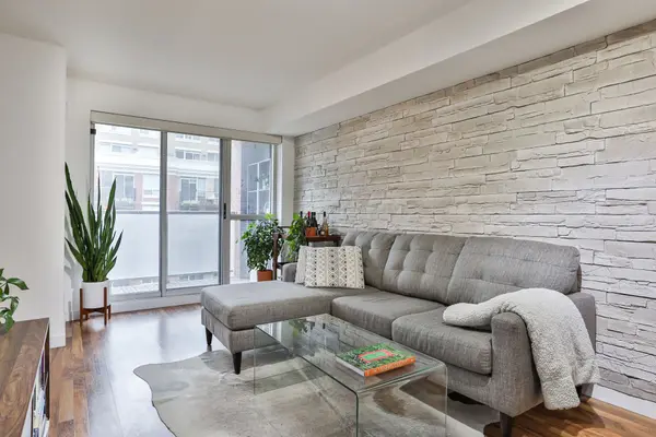 1005 King ST W #613, Toronto C01, ON M6K 3M8