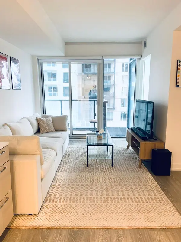 19 Western Battery RD #905, Toronto C01, ON M6K 3S4