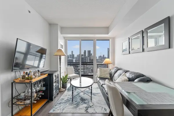 225 Sackville ST #1405, Toronto C08, ON M5A 3H1