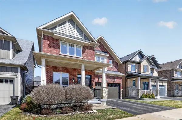 98 Britannia AVE E, Oshawa, ON L1L 0E8