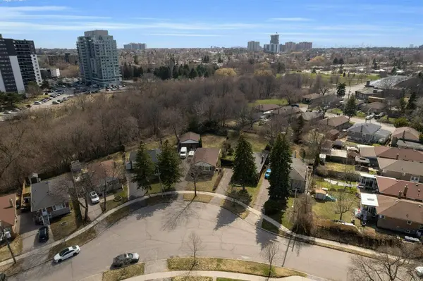 73 Tansley AVE, Toronto E09, ON M1J 1P4