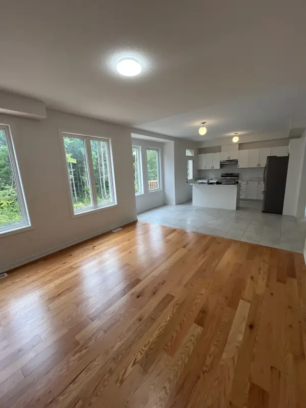 59 Wakefield BLVD, Essa, ON L0M 1B5