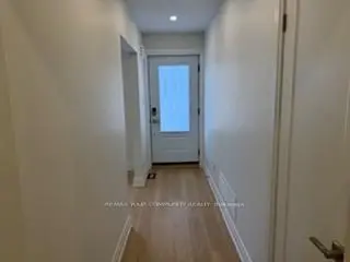 130 Simcoe RD #Main, Bradford West Gwillimbury, ON L3Z 1Y2